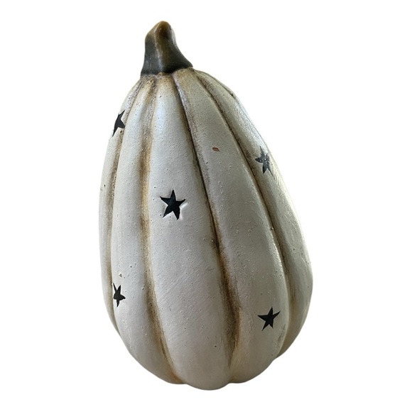 Wooden White Pumpkin with Black Cat - Picture 2 of 3